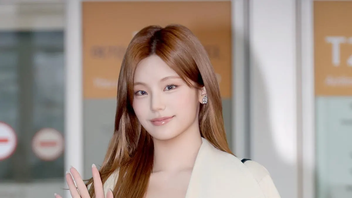 Yeji ITZY Hadiri Pembukaan Gerai di Plaza Indonesia Jakarta